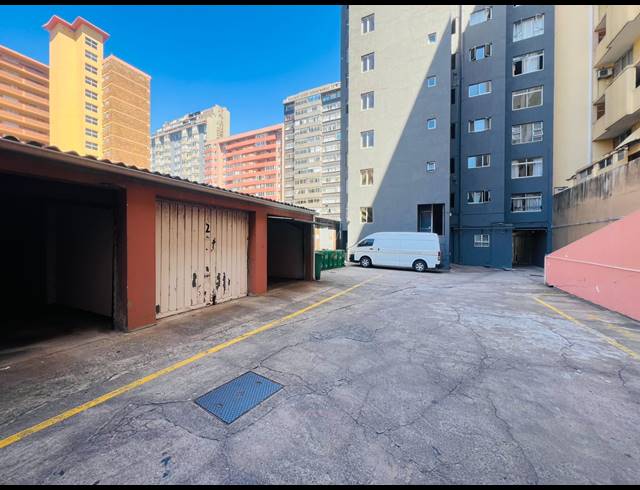 1.5 BEDROOM APARTMENT FOR SALE IN POINT WATERFRONT